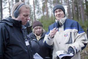 Tavasen toimitusjohtaja Petri Jokela (vasemmalla) yritti vakuuttaa Vaasan hallinto-oikeuden Marja Lammen ja Sauli Viitasaaren siitä, ettei Tavase vaaranna Natura-alueita.