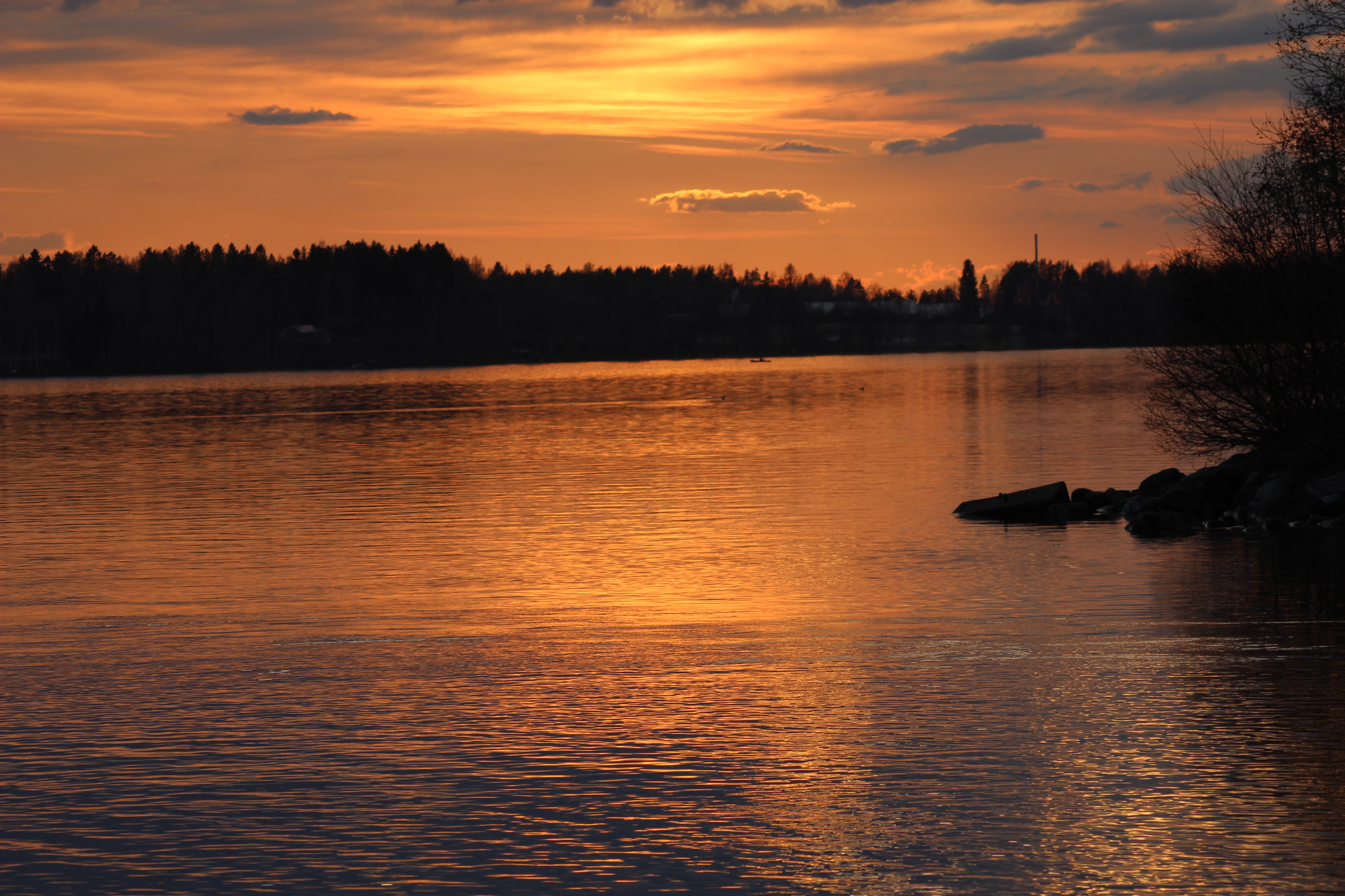 Juhannus, keskikesän juhla - Sydän-Hämeen Lehti