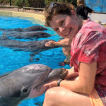Ammatit: Eläinlääkäri lähti delfiinien matkaan