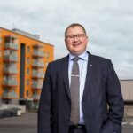 Kangasalan kaupunginjohtaja Oskari Auvinen hakee hyvinvointialuejohtajan virkaa, hakijoita yhteensä 12