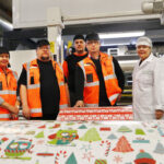 Joulutonttujen lempitehtaalta lähti 3 500 kilometriä joulua – suomalaista joulupaperia suomalaiselta tehtaalta