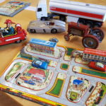 Nostalgisia muistoja lelunäyttelyssä – Luopioisissa arvuuteltiin, mikä lelu oli aikoinaan kunnanjohtajan tai kirkkoherran suosikki