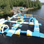 Kelluva vesipuisto aloittaa Vesaniemessä juhannuksen jälkeen keskiviikkona – radalle tulee trampoliini, erilaisia esteitä ja liukumäki